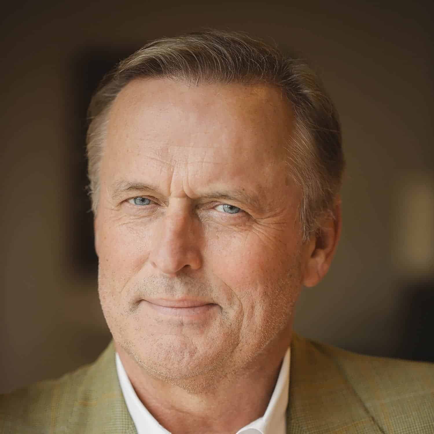 John Grisham’s tale of two cities: Oxford, Charlottesville